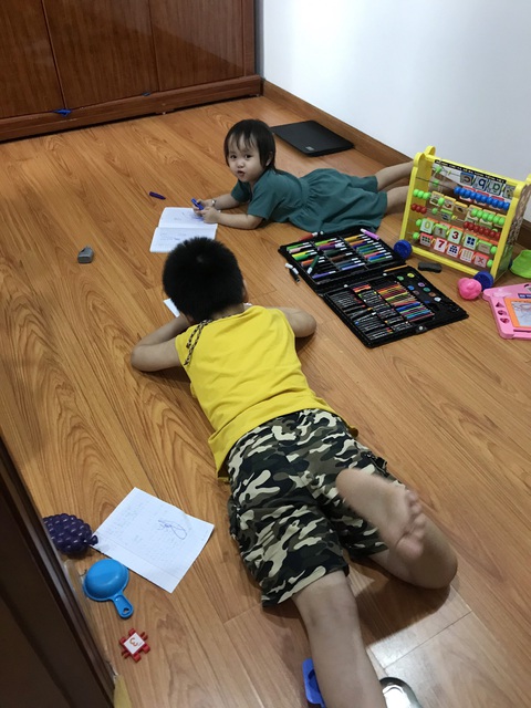 Nhập vai để chơi với con mùa giãn cách - Ảnh 2. Nhập vai để chơi với con mùa giãn cách - Ảnh 2.