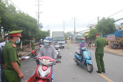 Tỉnh đầu tiên ở miền Tây hạn chế dân ra đường ban đêm - Ảnh 1. Tỉnh đầu tiên ở miền Tây hạn chế dân ra đường ban đêm - Ảnh 1.