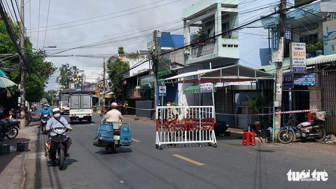 Phát hiện 50 ca dương tính COVID-19, An Giang siết đi chợ 2 lần/tuần - Ảnh 1. Phát hiện 50 ca dương tính COVID-19, An Giang siết đi chợ 2 lần/tuần - Ảnh 1.