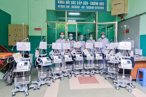 Tập đoàn Hưng Thịnh hỗ trợ khẩn hàng chục tỉ đồng cho TP.HCM chống dịch COVID-19 - Ảnh 2. Tập đoàn Hưng Thịnh hỗ trợ khẩn hàng chục tỉ đồng cho TP.HCM chống dịch COVID-19 - Ảnh 2.