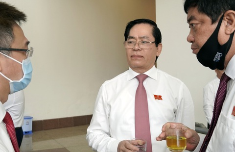 Bí thư Bà Rịa - Vũng Tàu: Đủ vắc xin để tiêm miễn phí cho 70% người dân - Ảnh 1. Bí thư Bà Rịa - Vũng Tàu: Đủ vắc xin để tiêm miễn phí cho 70% người dân - Ảnh 1.