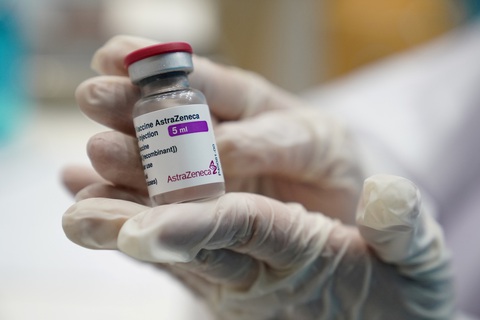 AstraZeneca công bố: Nguy cơ đông máu thấp sau mũi vắc xin đầu - Ảnh 1. AstraZeneca công bố: Nguy cơ đông máu thấp sau mũi vắc xin đầu - Ảnh 1.