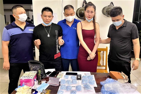 Hot girl 22 tuổi trốn truy nã từ Hưng Yên lên Bắc Giang bán ma túy - Ảnh 1. Hot girl 22 tuổi trốn truy nã từ Hưng Yên lên Bắc Giang bán ma túy - Ảnh 1.