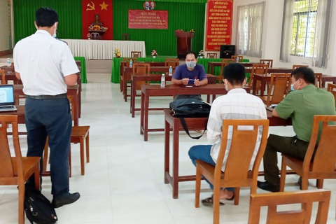 Phạt 5 triệu đồng vì đăng tin giả cơm chiều trong khu cách ly thua thức ăn của chó - Ảnh 1. Phạt 5 triệu đồng vì đăng tin giả cơm chiều trong khu cách ly thua thức ăn của chó - Ảnh 1.