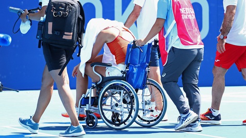Các tay vợt, người sợ chết, người ngồi xe lăn rời sân, ITF phải lùi giờ thi đấu - Ảnh 2. Các tay vợt, người sợ chết, người ngồi xe lăn rời sân, ITF phải lùi giờ thi đấu - Ảnh 2.