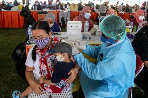 COVID-19: Thái Lan lo hết giường bệnh, Indonesia vướng nghi vấn thống kê thiếu - Ảnh 2. COVID-19: Thái Lan lo hết giường bệnh, Indonesia vướng nghi vấn thống kê thiếu - Ảnh 2.
