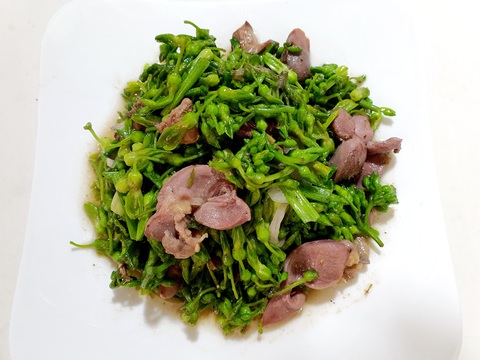 Khổ qua dồn thịt, cá thu kho, chiên xốt cà... đủ món ngon nhờ mẹ chồng lo xa - Ảnh 6. Khổ qua dồn thịt, cá thu kho, chiên xốt cà... đủ món ngon nhờ mẹ chồng lo xa - Ảnh 6.
