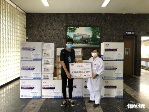 Thêm vũ khí để chiến đấu chống dịch COVID-19 tại Bệnh viện Nhân dân 115 và Bệnh viện Thống Nhất - Ảnh 4. Thêm vũ khí để chiến đấu chống dịch COVID-19 tại Bệnh viện Nhân dân 115 và Bệnh viện Thống Nhất - Ảnh 4.