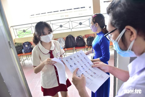 So sánh điểm thi tốt nghiệp và điểm học bạ thấy được gì? - Ảnh 1. So sánh điểm thi tốt nghiệp và điểm học bạ thấy được gì? - Ảnh 1.