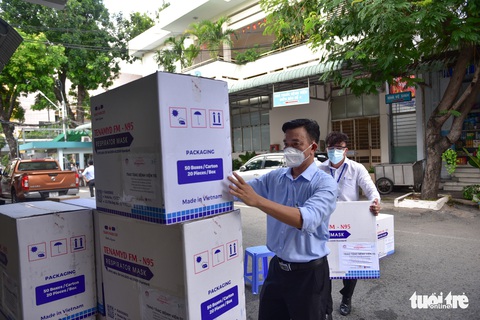 Thêm vũ khí để chiến đấu chống dịch COVID-19 tại Bệnh viện Nhân dân 115 và Bệnh viện Thống Nhất - Ảnh 3. Thêm vũ khí để chiến đấu chống dịch COVID-19 tại Bệnh viện Nhân dân 115 và Bệnh viện Thống Nhất - Ảnh 3.