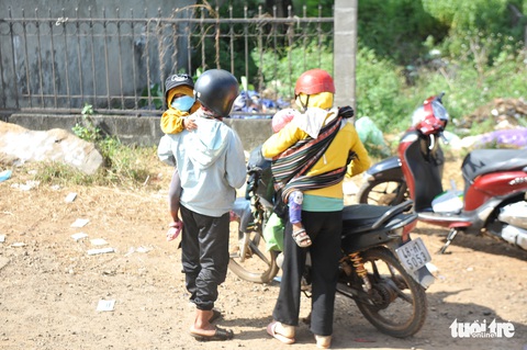 Đắk Lắk lập tổ công tác đặc biệt vào TP.HCM đón người dân về quê - Ảnh 2. Đắk Lắk lập tổ công tác đặc biệt vào TP.HCM đón người dân về quê - Ảnh 2.