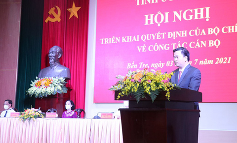 Chủ tịch hội đồng quản trị VietinBank làm bí thư Tỉnh ủy Bến Tre - Ảnh 1. Chủ tịch hội đồng quản trị VietinBank làm bí thư Tỉnh ủy Bến Tre - Ảnh 1.