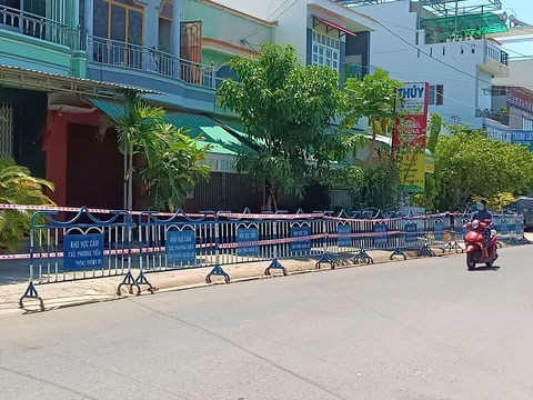 Tối 5-7: Thêm 527 ca mắc, lần đầu tiên số ca mắc trong ngày hơn 1.000 - Ảnh 3. Tối 5-7: Thêm 527 ca mắc, lần đầu tiên số ca mắc trong ngày hơn 1.000 - Ảnh 3.