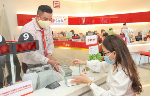 Thu nhập gộp HDBank vượt 4.190 tỉ, nợ xấu chỉ 0,8%, chung tay cùng cộng đồng vượt đại dịch - Ảnh 1. Thu nhập gộp HDBank vượt 4.190 tỉ, nợ xấu chỉ 0,8%, chung tay cùng cộng đồng vượt đại dịch - Ảnh 1.