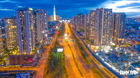 Công an TP.HCM nêu cụ thể đặc điểm nhận diện người được ra đường - Ảnh 2. Công an TP.HCM nêu cụ thể đặc điểm nhận diện người được ra đường - Ảnh 2.