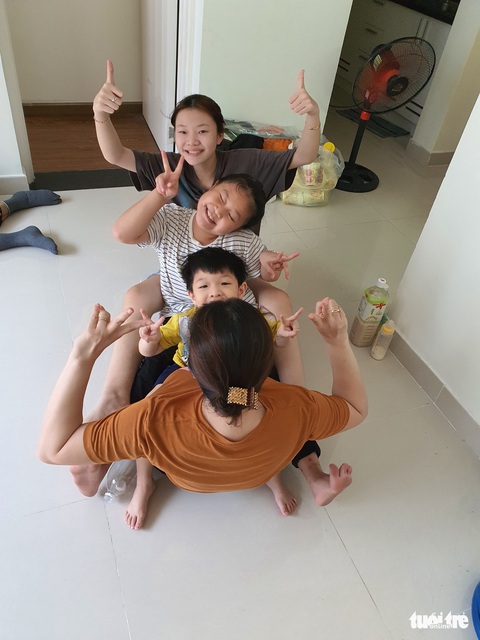 Cả nhà 6 người ở Thủ Đức đã đánh bại COVID ra sao? - Ảnh 1. Cả nhà 6 người ở Thủ Đức đã đánh bại COVID ra sao? - Ảnh 1.