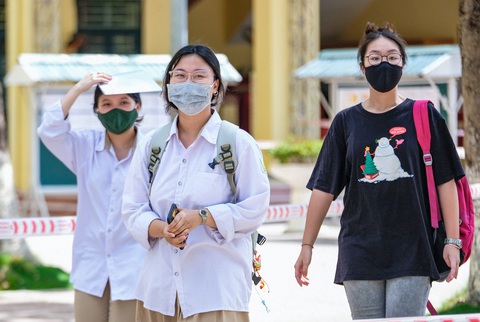 Điểm chuẩn phương thức kết hợp của Trường ĐH Thương mại: 22 đến 26 điểm - Ảnh 1. Điểm chuẩn phương thức kết hợp của Trường ĐH Thương mại: 22 đến 26 điểm - Ảnh 1.