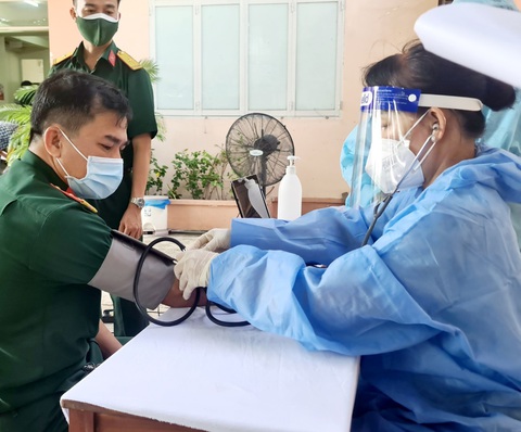 Bình Dương trên 13.400 ca mắc, Bộ Y tế phân bổ thêm 285.000 liều vắc xin - Ảnh 1. Bình Dương trên 13.400 ca mắc, Bộ Y tế phân bổ thêm 285.000 liều vắc xin - Ảnh 1.