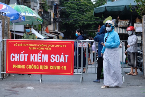 Dịch COVID-19 ngày 8-9: Nghệ An tiêm vắc xin cho tiểu thương để mở lại chợ dân sinh - Ảnh 9. Dịch COVID-19 ngày 8-9: Nghệ An tiêm vắc xin cho tiểu thương để mở lại chợ dân sinh - Ảnh 9.