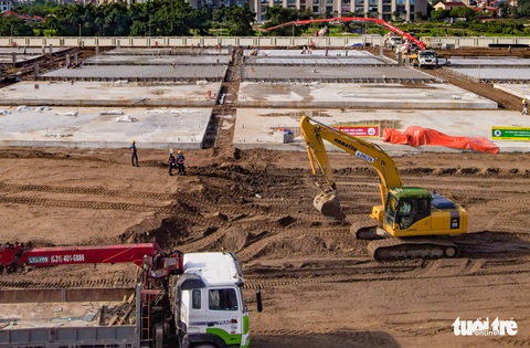 Hà Nội gấp rút xây bệnh viện dã chiến điều trị bệnh nhân COVID-19 nặng và nguy kịch - Ảnh 8. Hà Nội gấp rút xây bệnh viện dã chiến điều trị bệnh nhân COVID-19 nặng và nguy kịch - Ảnh 8.