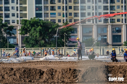 Hà Nội gấp rút xây bệnh viện dã chiến điều trị bệnh nhân COVID-19 nặng và nguy kịch - Ảnh 5. Hà Nội gấp rút xây bệnh viện dã chiến điều trị bệnh nhân COVID-19 nặng và nguy kịch - Ảnh 5.