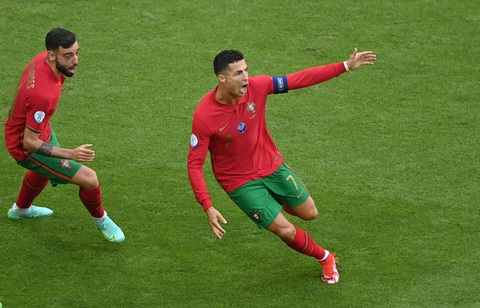 Ronaldo vẫn sáng cửa ở cuộc đua Vua phá lưới - Ảnh 2. Ronaldo vẫn sáng cửa ở cuộc đua Vua phá lưới - Ảnh 2.