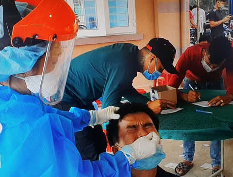 Xe và người vào Bà Rịa - Vũng Tàu phải âm tính, nếu không phải quay đầu - Ảnh 1. Xe và người vào Bà Rịa - Vũng Tàu phải âm tính, nếu không phải quay đầu - Ảnh 1.