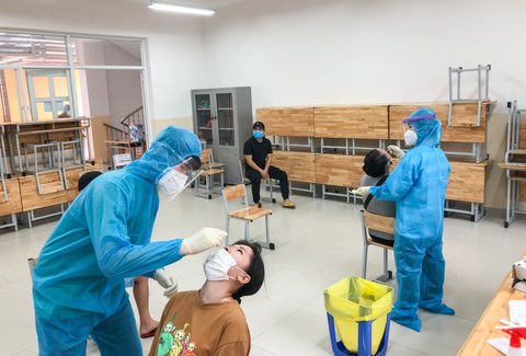 1.000 sinh viên y khoa TP.HCM đăng ký tình nguyện đi chống dịch - Ảnh 1. 1.000 sinh viên y khoa TP.HCM đăng ký tình nguyện đi chống dịch - Ảnh 1.