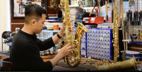 Nghề hiếm còn sót lại - Kỳ 6: Bác sĩ kèn đồng hiếm hoi ở Sài Gòn - Ảnh 1. Nghề hiếm còn sót lại - Kỳ 6: Bác sĩ kèn đồng hiếm hoi ở Sài Gòn - Ảnh 1.