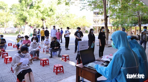 Đà Nẵng xét nghiệm gần 13.000 thí sinh thi tốt nghiệp THPT - Ảnh 2. Đà Nẵng xét nghiệm gần 13.000 thí sinh thi tốt nghiệp THPT - Ảnh 2.