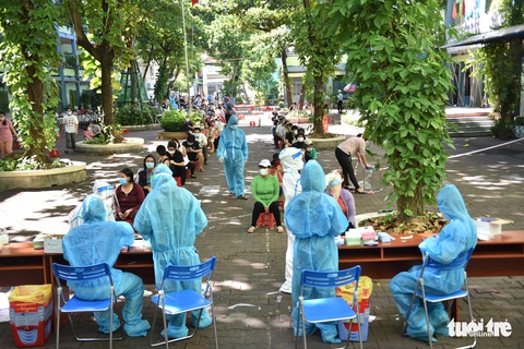 24 giờ qua, TP.HCM có thêm 559 ca COVID-19 - Ảnh 1. 24 giờ qua, TP.HCM có thêm 559 ca COVID-19 - Ảnh 1.