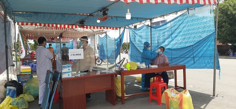 Vĩnh Long liên tục ghi nhận ca nhiễm COVID-19, tìm người đến bệnh viện tỉnh - Ảnh 1. Vĩnh Long liên tục ghi nhận ca nhiễm COVID-19, tìm người đến bệnh viện tỉnh - Ảnh 1.