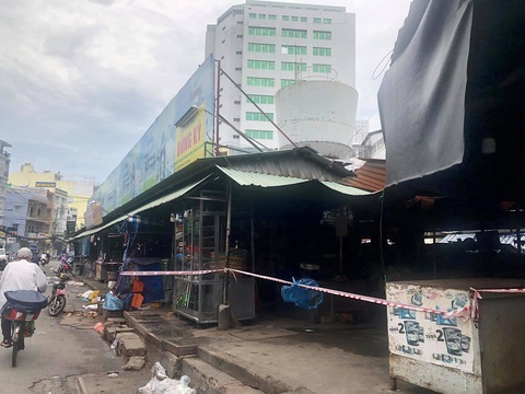 Tạm phong tỏa, tìm người đến chợ Gò Vấp, An Nhơn, Xóm Mới - Ảnh 3. Tạm phong tỏa, tìm người đến chợ Gò Vấp, An Nhơn, Xóm Mới - Ảnh 3.