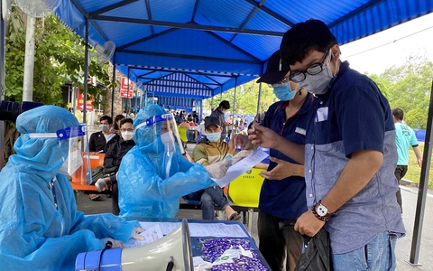Không đóng cửa nhưng sẽ kiểm soát chặt chẽ người ra vào TP.HCM - Ảnh 2. Không đóng cửa nhưng sẽ kiểm soát chặt chẽ người ra vào TP.HCM - Ảnh 2.
