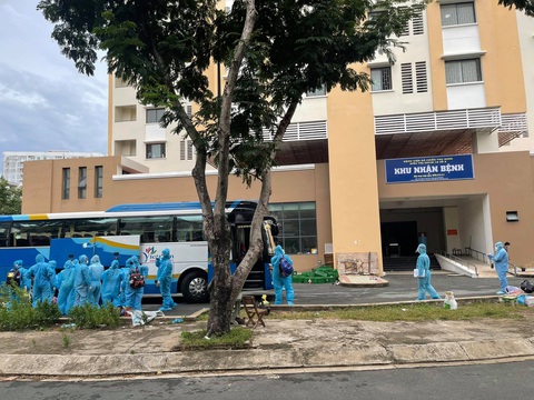 Chung cư đầu tiên ở TP.HCM chuyển thành bệnh viện điều trị COVID-19 với 2.500 giường - Ảnh 2. Chung cư đầu tiên ở TP.HCM chuyển thành bệnh viện điều trị COVID-19 với 2.500 giường - Ảnh 2.