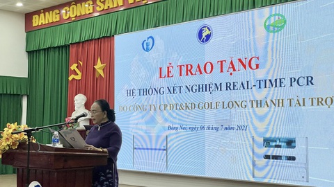 Công ty Golf Long Thành trao tặng hệ thống máy xét nghiệm COVID-19 trị giá 5 tỉ cho tỉnh Đồng Nai - Ảnh 2. Công ty Golf Long Thành trao tặng hệ thống máy xét nghiệm COVID-19 trị giá 5 tỉ cho tỉnh Đồng Nai - Ảnh 2.