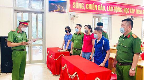 Bắt cựu phó chánh văn phòng Huyện ủy Sông Mã - Ảnh 1. Bắt cựu phó chánh văn phòng Huyện ủy Sông Mã - Ảnh 1.