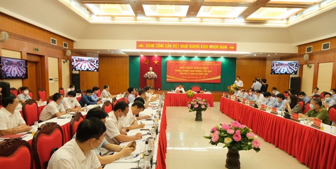 Chống tham nhũng chỉ một nửa thì còn tệ hơn cả không chống - Ảnh 2. Chống tham nhũng chỉ một nửa thì còn tệ hơn cả không chống - Ảnh 2.