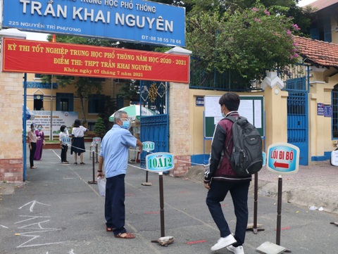 Trên 1 triệu thí sinh cả nước làm thủ tục dự thi tốt nghiệp THPT - Ảnh 22. Trên 1 triệu thí sinh cả nước làm thủ tục dự thi tốt nghiệp THPT - Ảnh 22.
