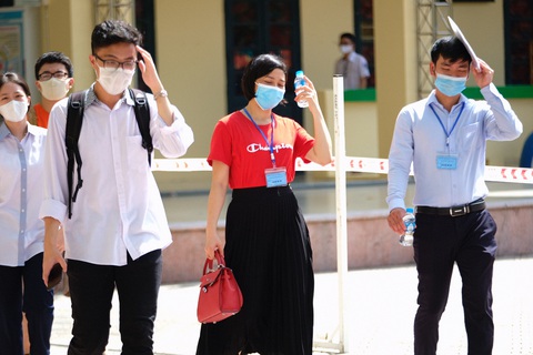 Thời tiết cả nước diễn biến phức tạp trong 2 ngày thi THPT đợt 1 - Ảnh 1. Thời tiết cả nước diễn biến phức tạp trong 2 ngày thi THPT đợt 1 - Ảnh 1.