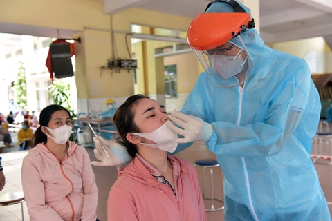 Kết quả xét nghiệm COVID-19 âm tính chỉ có tác dụng chứng nhận ngay thời điểm đó - Ảnh 1. Kết quả xét nghiệm COVID-19 âm tính chỉ có tác dụng chứng nhận ngay thời điểm đó - Ảnh 1.