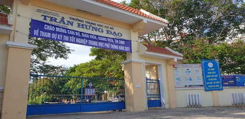 2 điểm thi ở Phú Yên dừng thi vào ‘giờ G’ do COVID-19 - Ảnh 1. 2 điểm thi ở Phú Yên dừng thi vào ‘giờ G’ do COVID-19 - Ảnh 1.