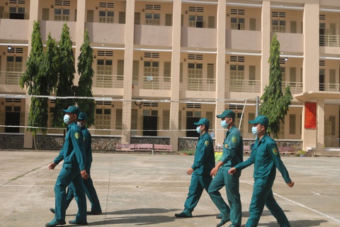 TP.HCM lập 4 bệnh viện dã chiến thu dung điều trị COVID-19 quy mô 12.000 giường - Ảnh 1. TP.HCM lập 4 bệnh viện dã chiến thu dung điều trị COVID-19 quy mô 12.000 giường - Ảnh 1.