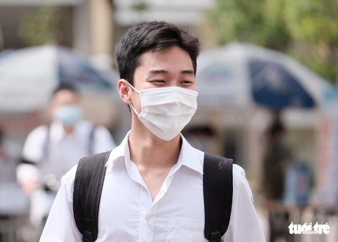 Thí sinh vui vẻ, tự tin trong buổi thi đầu tiên - Ảnh 10. Thí sinh vui vẻ, tự tin trong buổi thi đầu tiên - Ảnh 10.