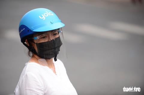 Phụ huynh trong kỳ thi đặc biệt: Đừng lo, có mẹ đang chờ - Ảnh 9. Phụ huynh trong kỳ thi đặc biệt: Đừng lo, có mẹ đang chờ - Ảnh 9.