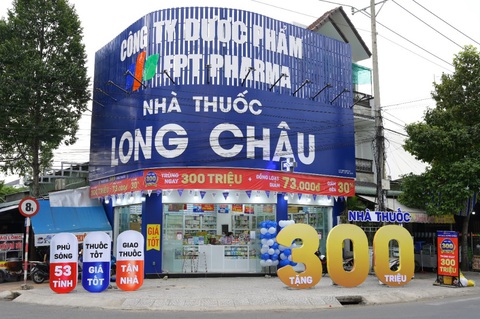 FPT Long Châu chào đón nhà thuốc thứ 300 với nhiều chương trình ưu đãi hấp dẫn - Ảnh 1. FPT Long Châu chào đón nhà thuốc thứ 300 với nhiều chương trình ưu đãi hấp dẫn - Ảnh 1.