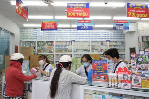 FPT Long Châu chào đón nhà thuốc thứ 300 với nhiều chương trình ưu đãi hấp dẫn - Ảnh 2. FPT Long Châu chào đón nhà thuốc thứ 300 với nhiều chương trình ưu đãi hấp dẫn - Ảnh 2.