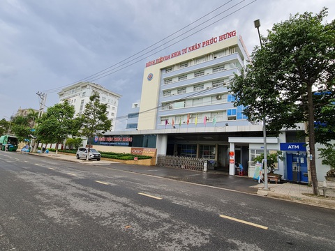 Người từ vùng dịch vào Quảng Ngãi phải cách ly 21 ngày và tự trả phí - Ảnh 1. Người từ vùng dịch vào Quảng Ngãi phải cách ly 21 ngày và tự trả phí - Ảnh 1.