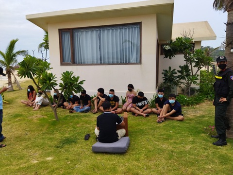 Đang dịch, 89 thanh niên vẫn thuê resort để chơi ma túy - Ảnh 4. Đang dịch, 89 thanh niên vẫn thuê resort để chơi ma túy - Ảnh 4.