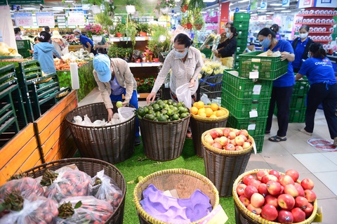 Hết thịt, cá, rau củ... chỉ là tạm thời, hàng sẽ đầy lại ngay vào chiều, tối - Ảnh 7. Hết thịt, cá, rau củ... chỉ là tạm thời, hàng sẽ đầy lại ngay vào chiều, tối - Ảnh 7.
